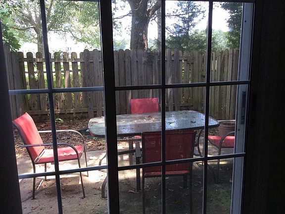4th image of 2731 Blair Stone Ln