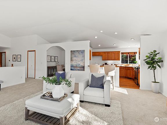 4th image of 7707 72nd Drive NE