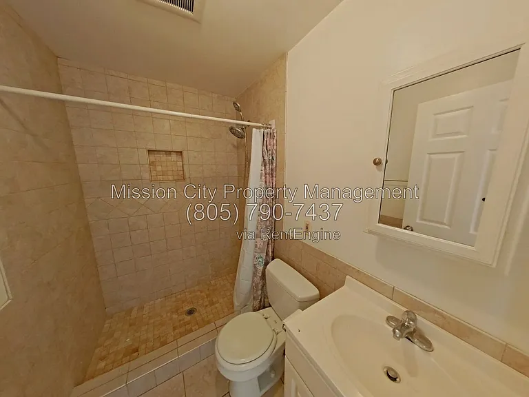 418 E Sola St — Photo 5