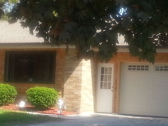 4th image of 113 E South St