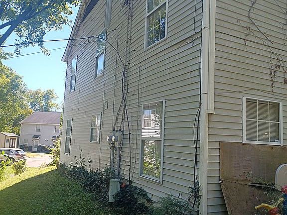 3rd image of 1806 Fairmount Ave