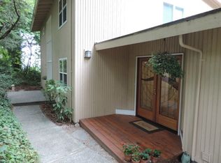 5245 W Mercer Way, Mercer Island, WA 98040