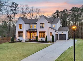 1025 Reed Farm Ln, Roswell, GA 30076