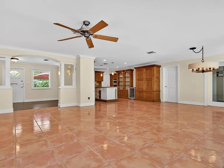 701 SW 5th St #701 — Photo 14