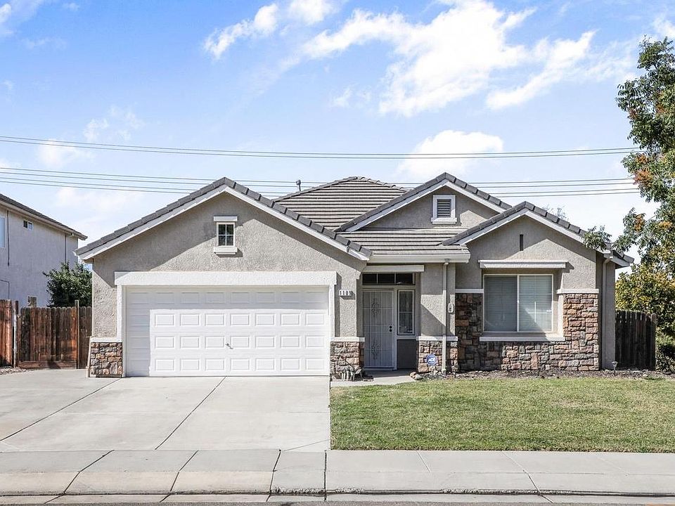 House is across the street from William Adams Park. Ace train is walking distance (0.7 miles away). Wonderful neighborhood in South Tracy. Good schools.
