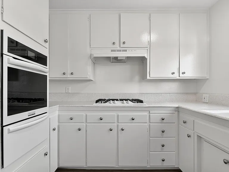 Rose Terrace Apartment Homes — Photo 15