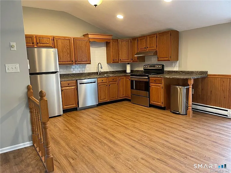 1594 N Broad St #C — Photo 4