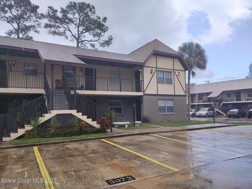 1st image of 3075 Sir Hamilton Cir