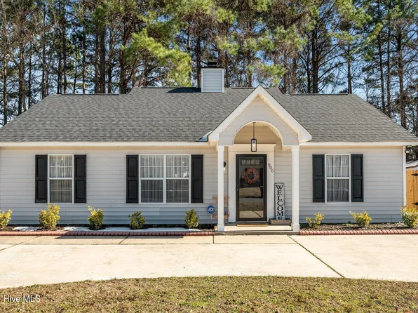 906 Autumn Drive, Greenville, NC 27834