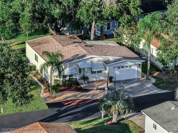2nd image of 2848 E Spinnaker Dr