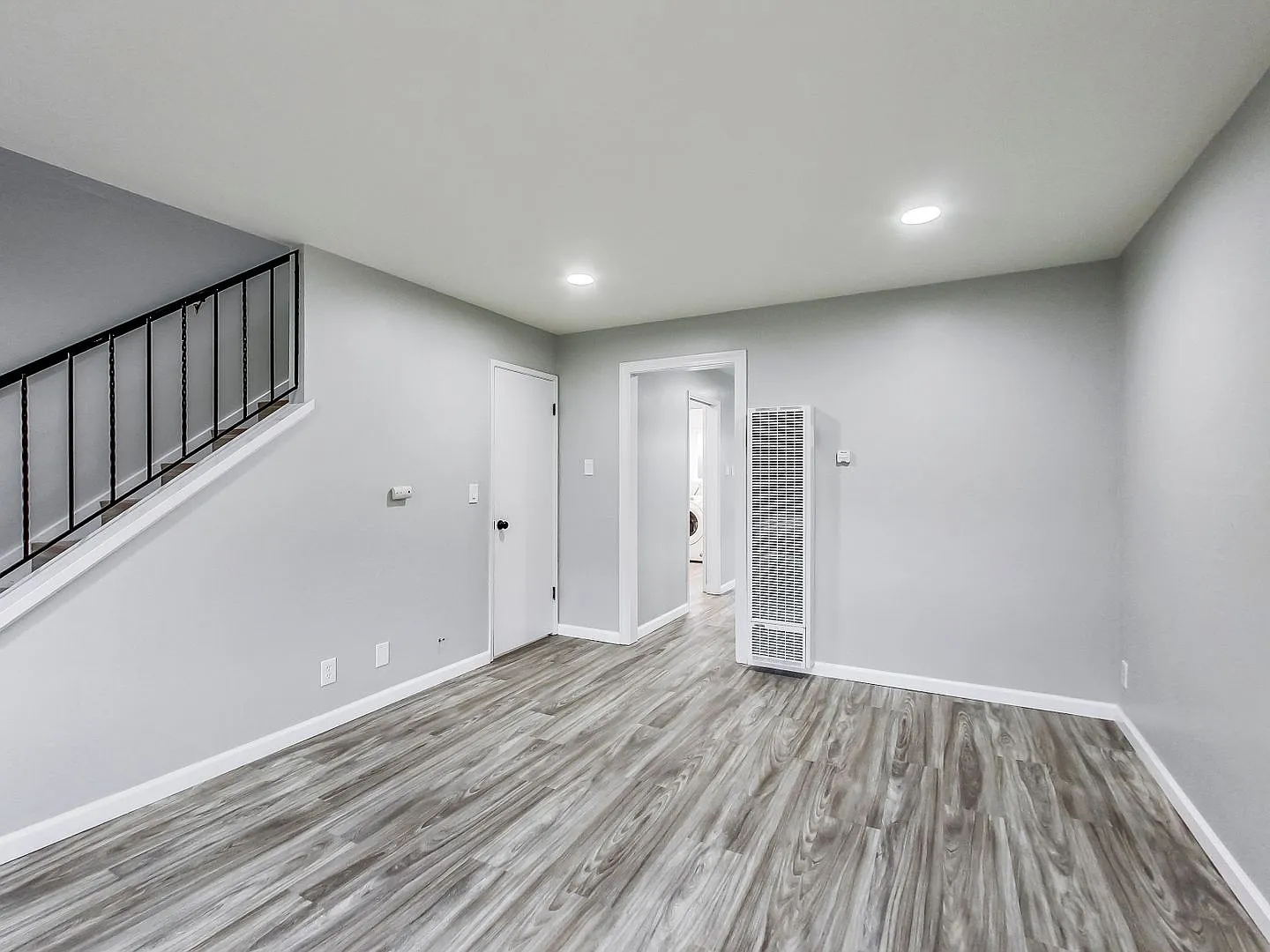 ELGIN STREET APARTMENTS — Photo 4