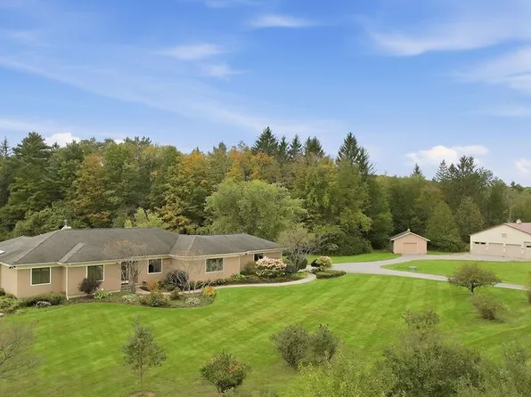 3465 Janet Ln, Cazenovia, NY 13035