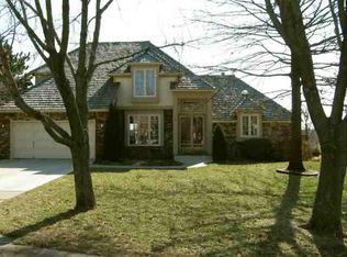 8523 Greenbriar Ct, Wichita, KS 67226