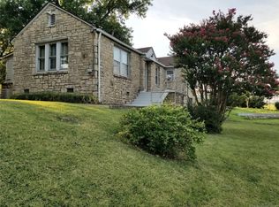 620 N Elm Pl, Broken Arrow, OK 74012