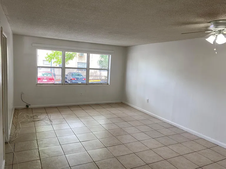 2270 NE 171st St #107 — Photo 7