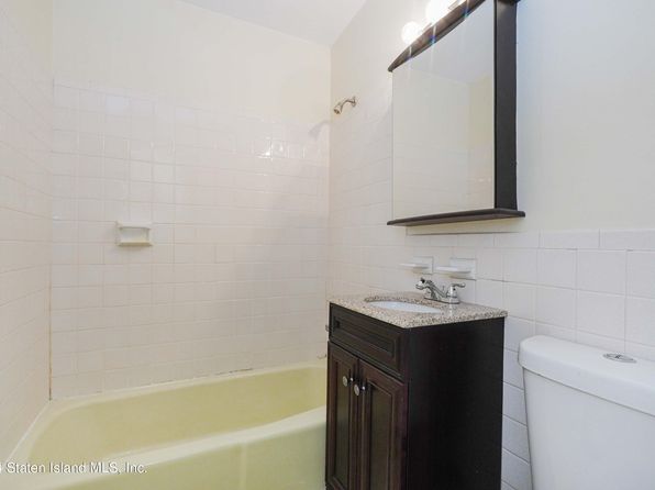 475 Armstrong Ave APT F2, Staten Island, NY 10308