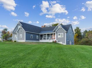 16 Dore Dr, Gorham, ME 04038