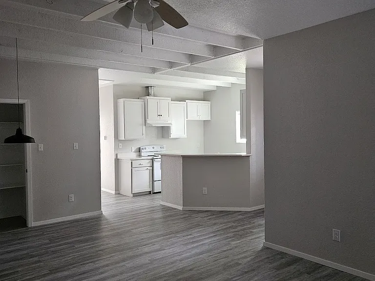 221 San Angelo St #A — Photo 13
