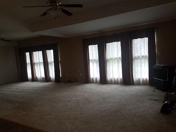 4th image of 3745 Centerpoint Rd
