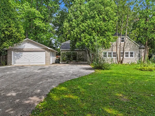 1511 N Dryden Ave, Arlington Heights, IL 60004