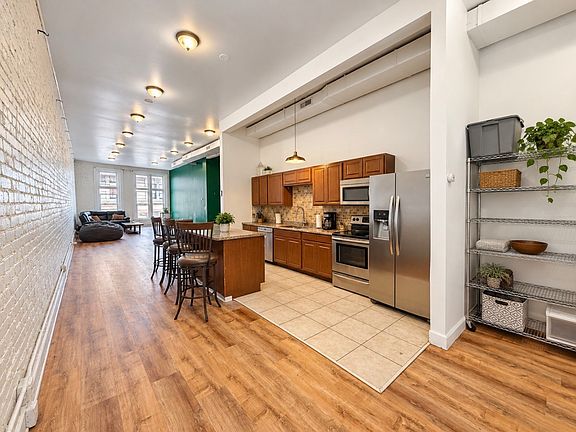 2nd image of 101 Court St 2