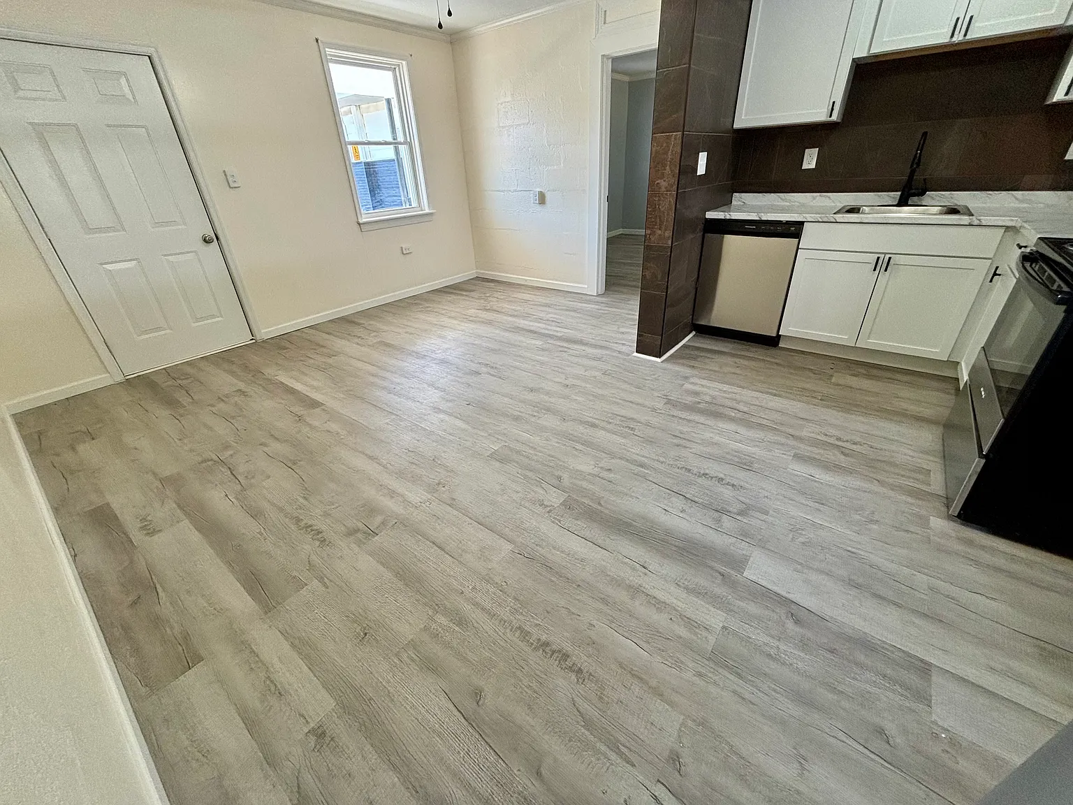 1 bed, $1,425 — Photo 4