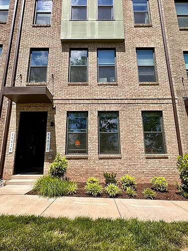 44612 Wolfhound Sq Photo 1