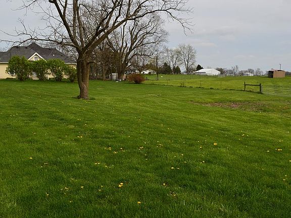 2nd image of 1095 W County Road 100 S