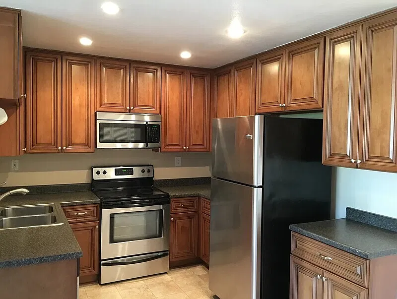 2 bed, 2.0 bath, 814 sqft, $1,869 — Photo 3