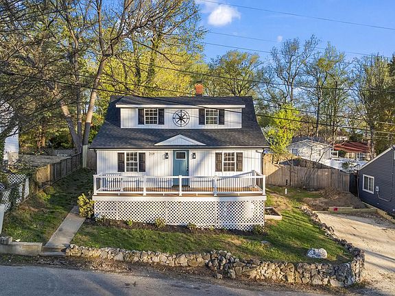 3rd image of 1524 Dogwood Rd