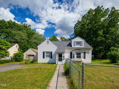 16 Lake Road, Albany, NY, 12205