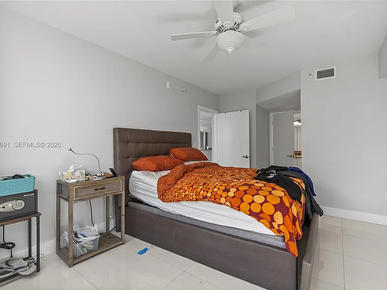 19501 W Country Club Dr #1904 — Photo 26