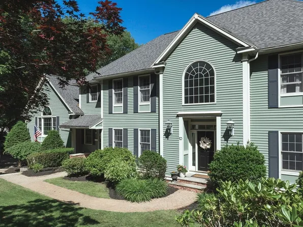 10 Bayns Hill Rd, Boxford, MA 01921