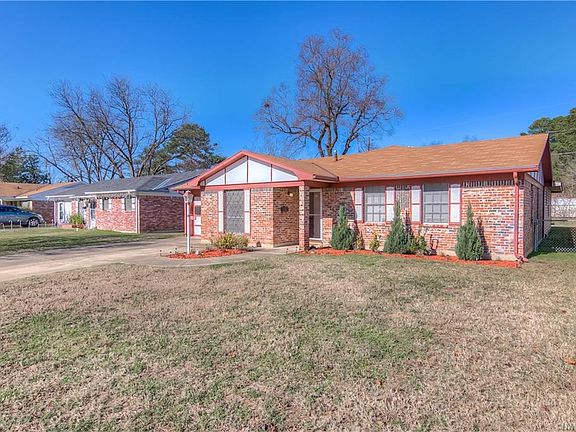 2nd image of 3522 Red Bud Ln