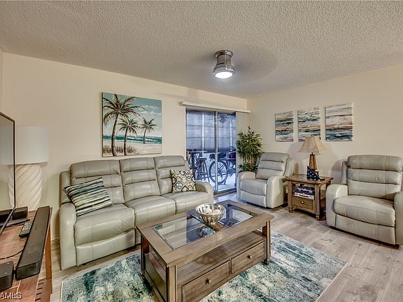 3rd image of 14861 Summerlin Woods Dr Unit 1