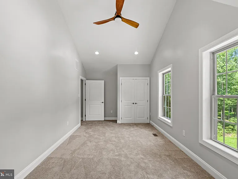9175 Dubois Rd — Photo 12