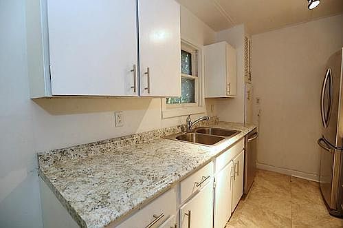 3rd image of 1642 Norfolk St #3