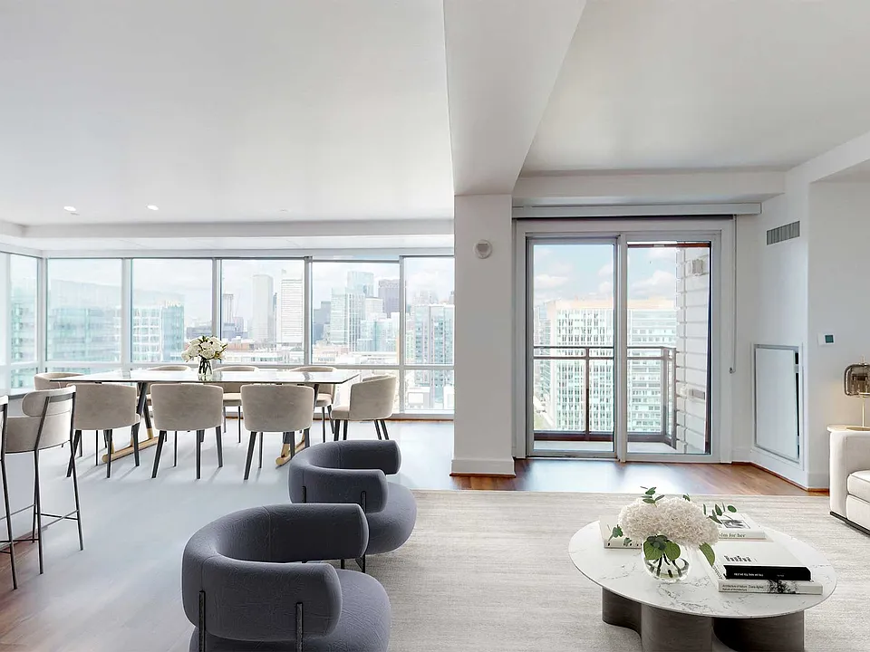 100 Pier 4