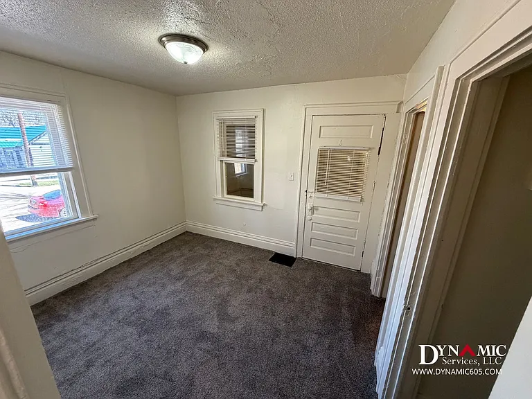 434 N Spring Ave | All Utilities Paid by Landlord — Photo 26