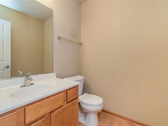 3rd image of 4387 Westwood Dr