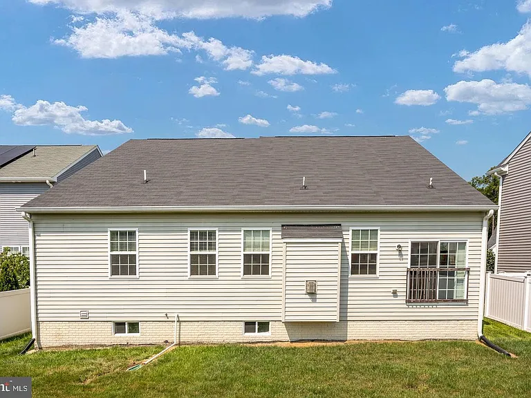 9627 Hillcrest Dr — Photo 46