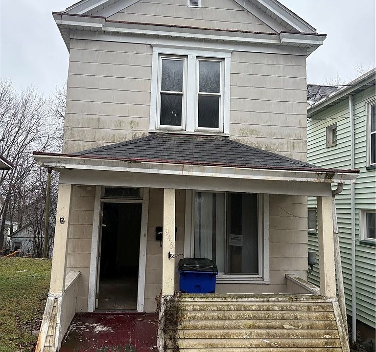 1st image of 946 Bank St