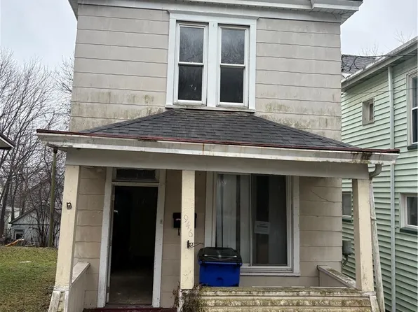 946 Bank St, East Liverpool, OH 43920