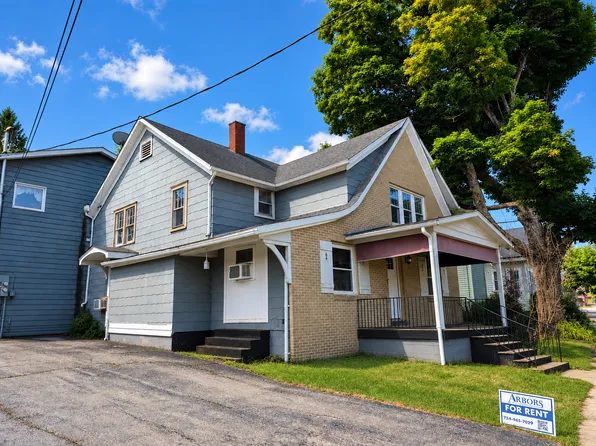 wal1154, 1154 Walnut St #1C, Stoneboro, PA 16153