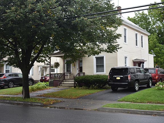 4th image of 62 Sherman Ave