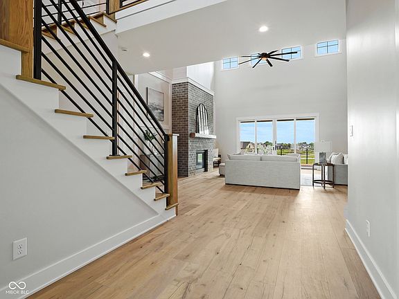 4th image of 8135 Melbourne Pl