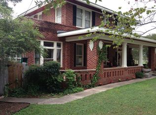 1309 1st St, Floresville, TX 78114