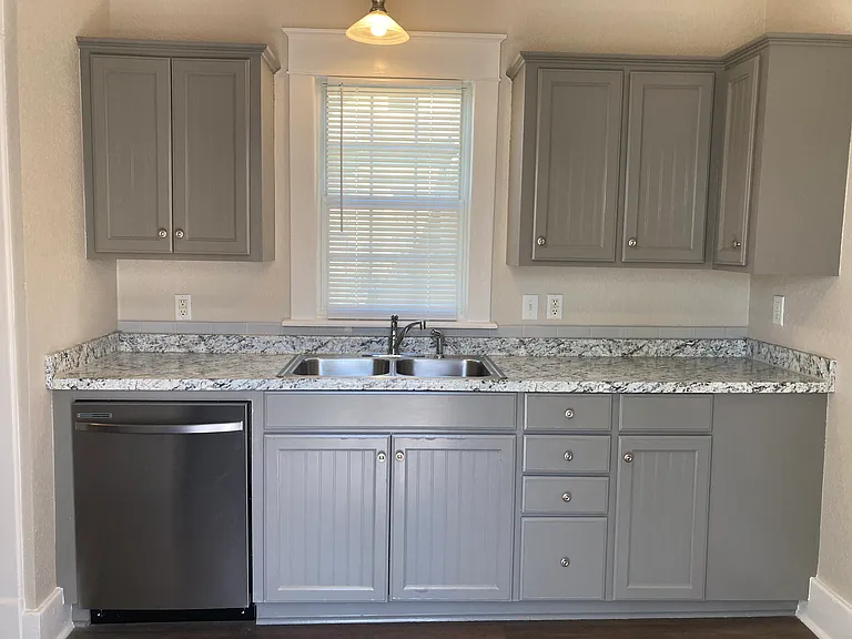 317 E Patti Page Blvd — Photo 22