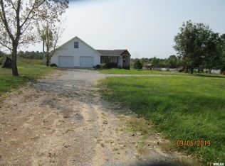 6889 Walnut Ridge Rd, Grantsburg, IL 62943