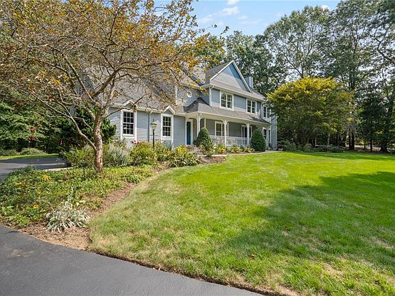 2nd image of 30 Bassett Cir